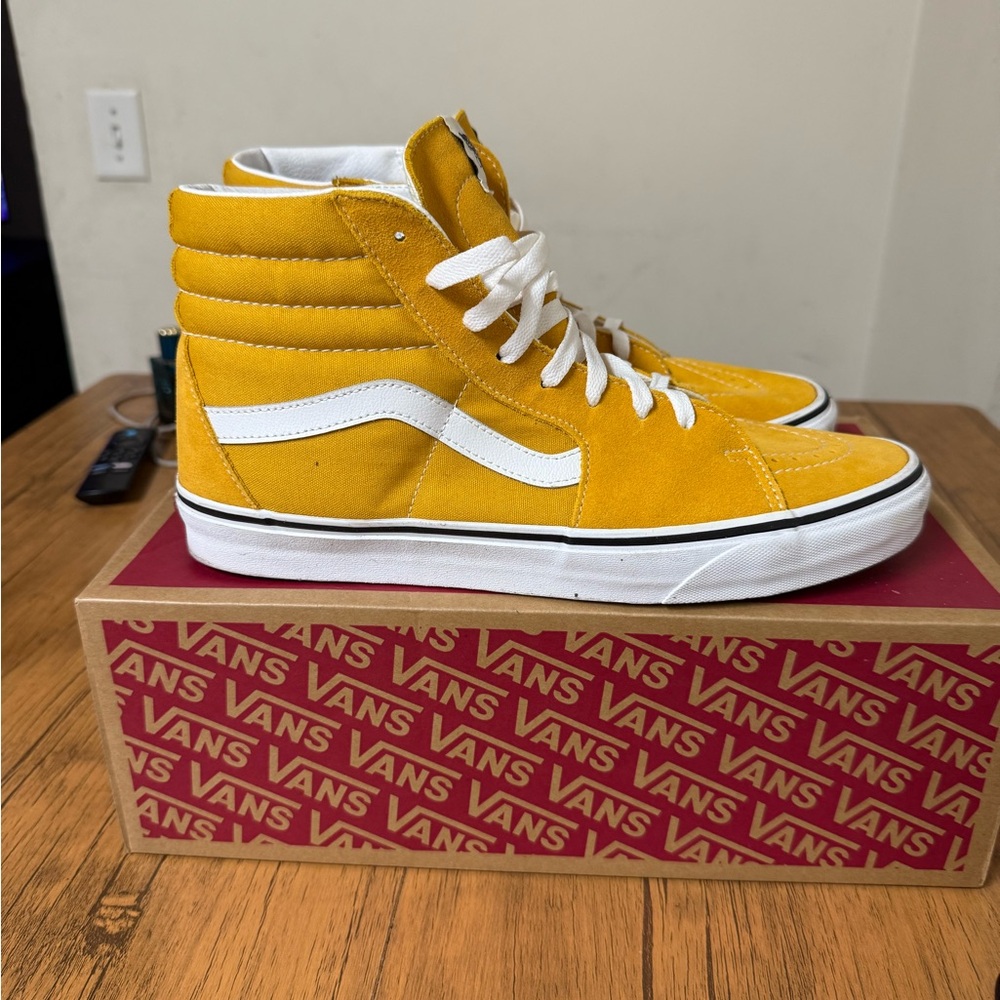 Vans SK8 HI Mustard High-Top Sneakers